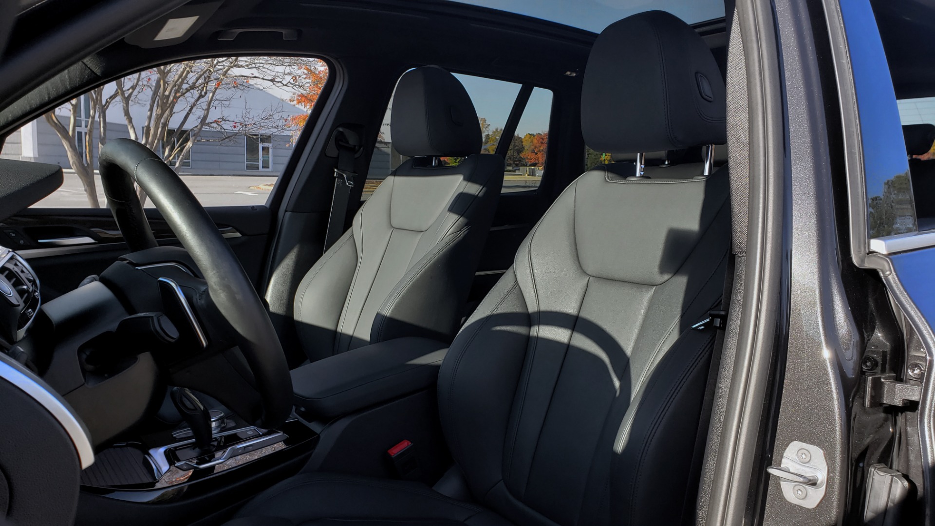 Used 2018 BMW X3 XDRIVE30I / NAV / PARK ASST / PANO-ROOF / HTD STS / REARVIEW for sale Sold at Formula Imports in Charlotte NC 28227 38