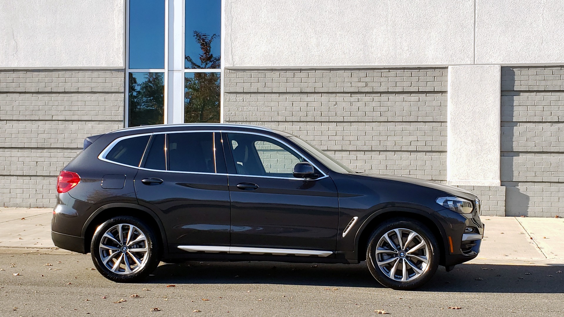 Used 2018 BMW X3 XDRIVE30I / NAV / PARK ASST / PANO-ROOF / HTD STS / REARVIEW for sale Sold at Formula Imports in Charlotte NC 28227 9