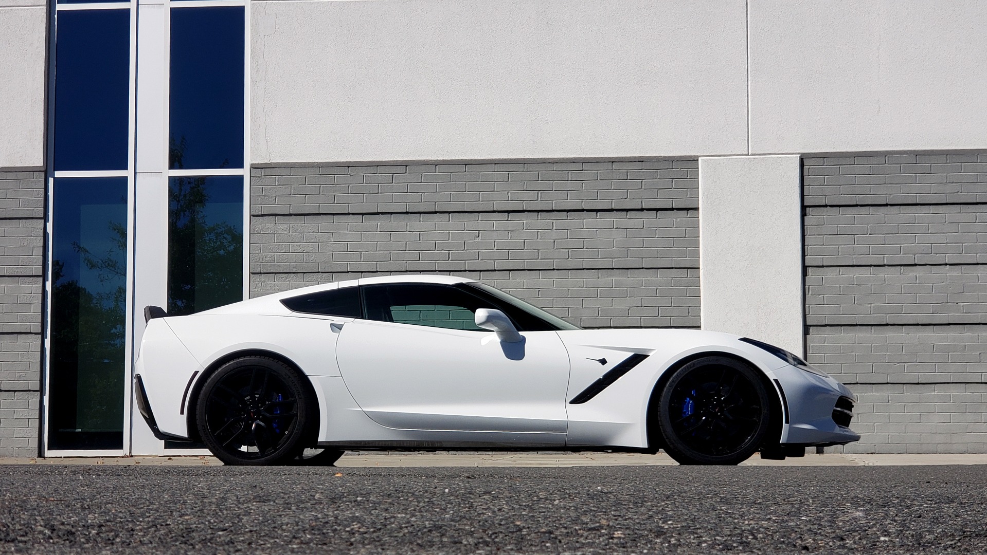 Used 2014 Chevrolet CORVETTE STINGRAY Z51 1LT COUPE / 6.2L V8 / 7-SPD MANUAL / NAV / BOSE / REARVIEW for sale $47,495 at Formula Imports in Charlotte NC 28227 10