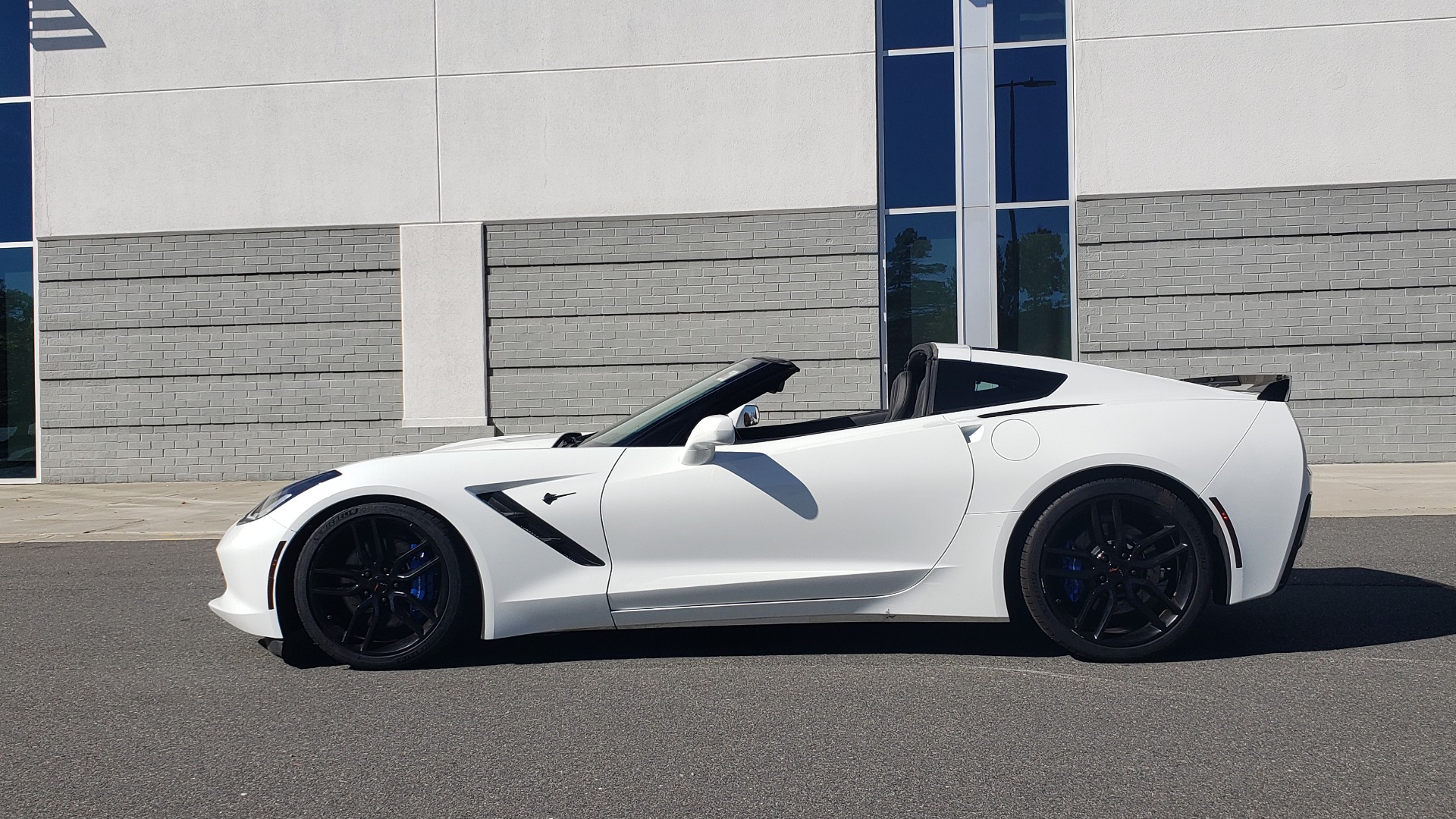 Used 2014 Chevrolet CORVETTE STINGRAY Z51 1LT COUPE / 6.2L V8 / 7-SPD MANUAL / NAV / BOSE / REARVIEW for sale $47,495 at Formula Imports in Charlotte NC 28227 2