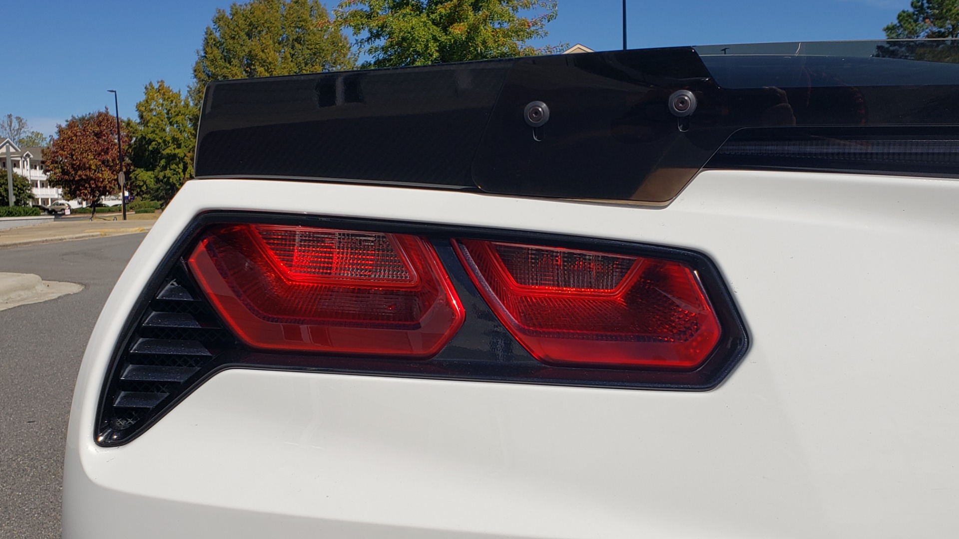 Used 2014 Chevrolet CORVETTE STINGRAY Z51 1LT COUPE / 6.2L V8 / 7-SPD MANUAL / NAV / BOSE / REARVIEW for sale $47,495 at Formula Imports in Charlotte NC 28227 35
