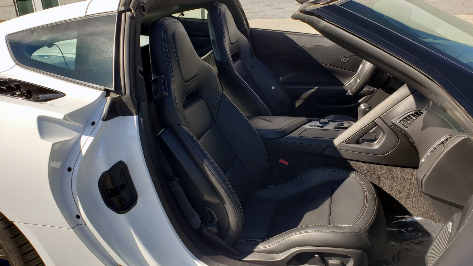Used 2014 Chevrolet CORVETTE STINGRAY Z51 1LT COUPE / 6.2L V8 / 7-SPD MANUAL / NAV / BOSE / REARVIEW for sale $47,495 at Formula Imports in Charlotte NC 28227 61