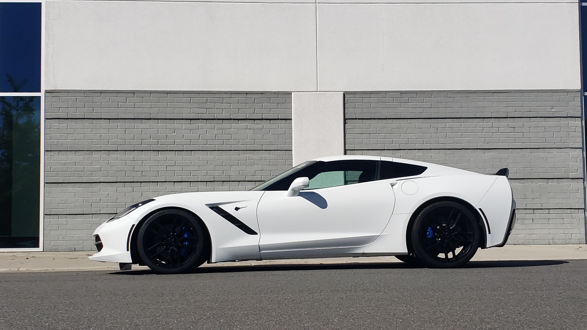 Used 2014 Chevrolet CORVETTE STINGRAY Z51 1LT COUPE / 6.2L V8 / 7-SPD MANUAL / NAV / BOSE / REARVIEW for sale $47,495 at Formula Imports in Charlotte NC 28227 7
