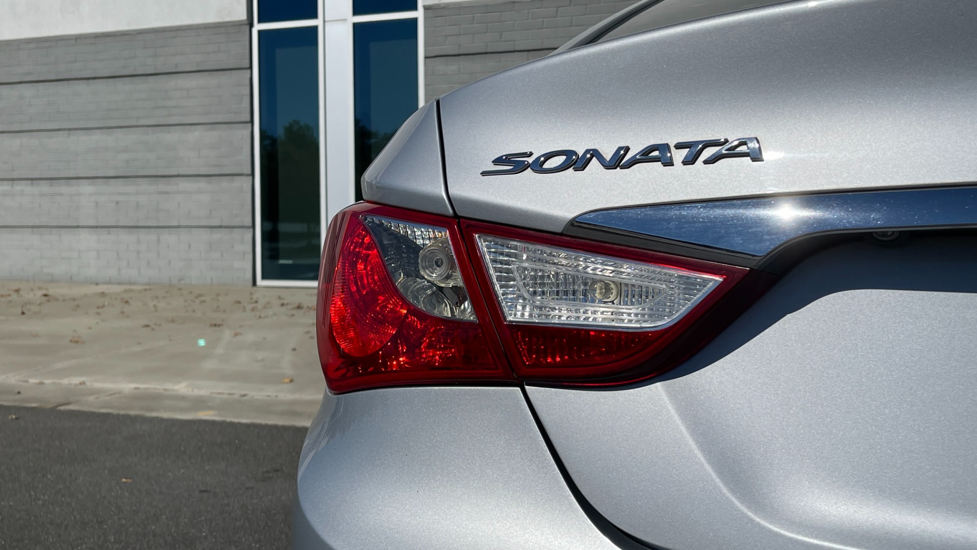 Used 2011 Hyundai SONATA GLS 2.4L SEDAN / AUTO / BLUETOOTH / A/C / 16IN ALLOY WHEELS for sale Sold at Formula Imports in Charlotte NC 28227 23
