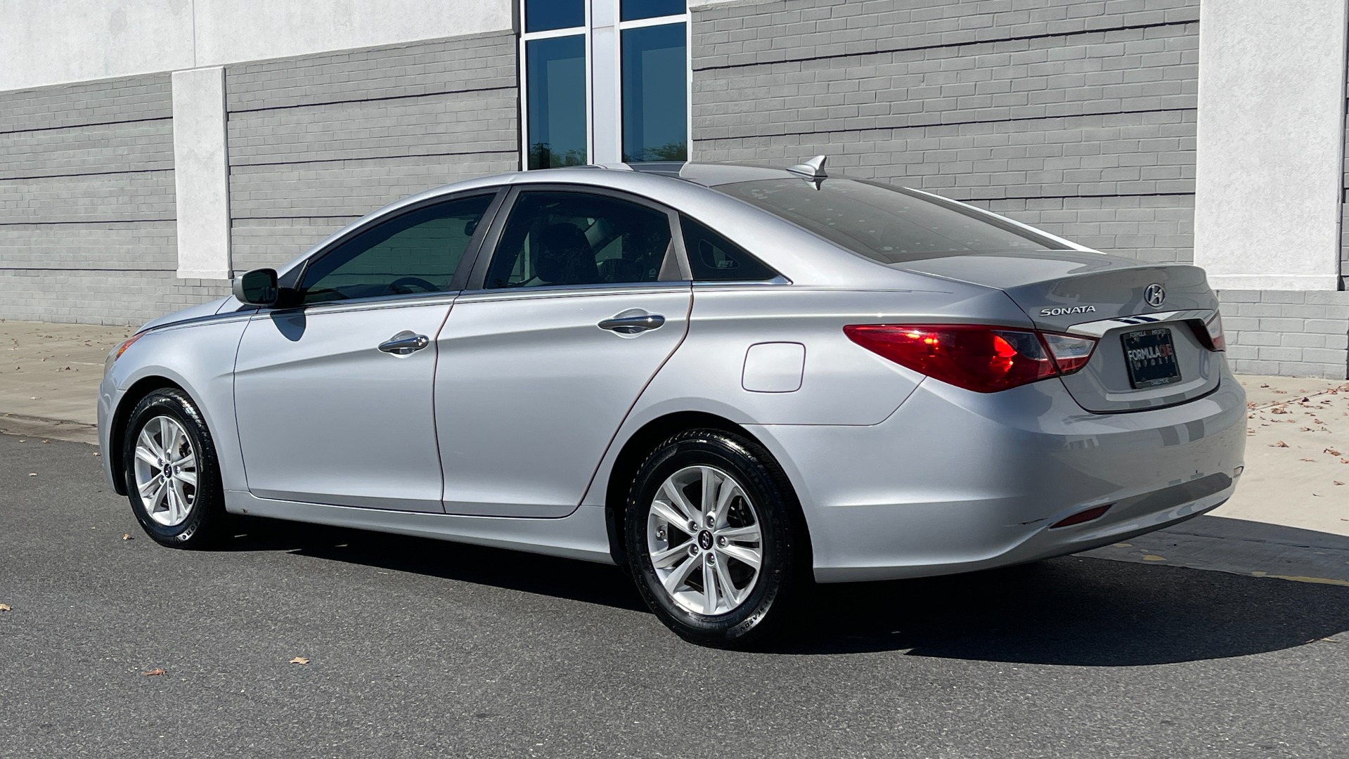 Used 2011 Hyundai SONATA GLS 2.4L SEDAN / AUTO / BLUETOOTH / A/C / 16IN ALLOY WHEELS for sale Sold at Formula Imports in Charlotte NC 28227 4