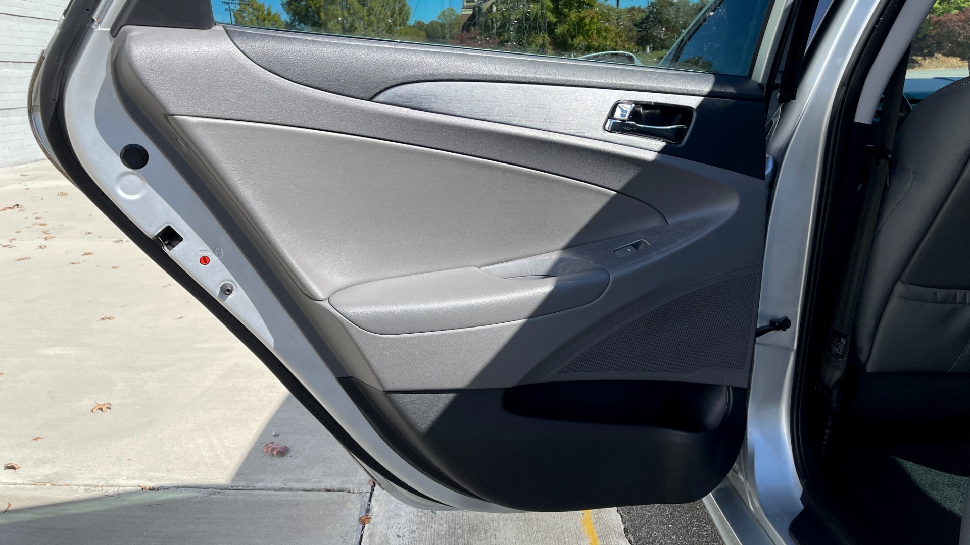 Used 2011 Hyundai SONATA GLS 2.4L SEDAN / AUTO / BLUETOOTH / A/C / 16IN ALLOY WHEELS for sale Sold at Formula Imports in Charlotte NC 28227 43