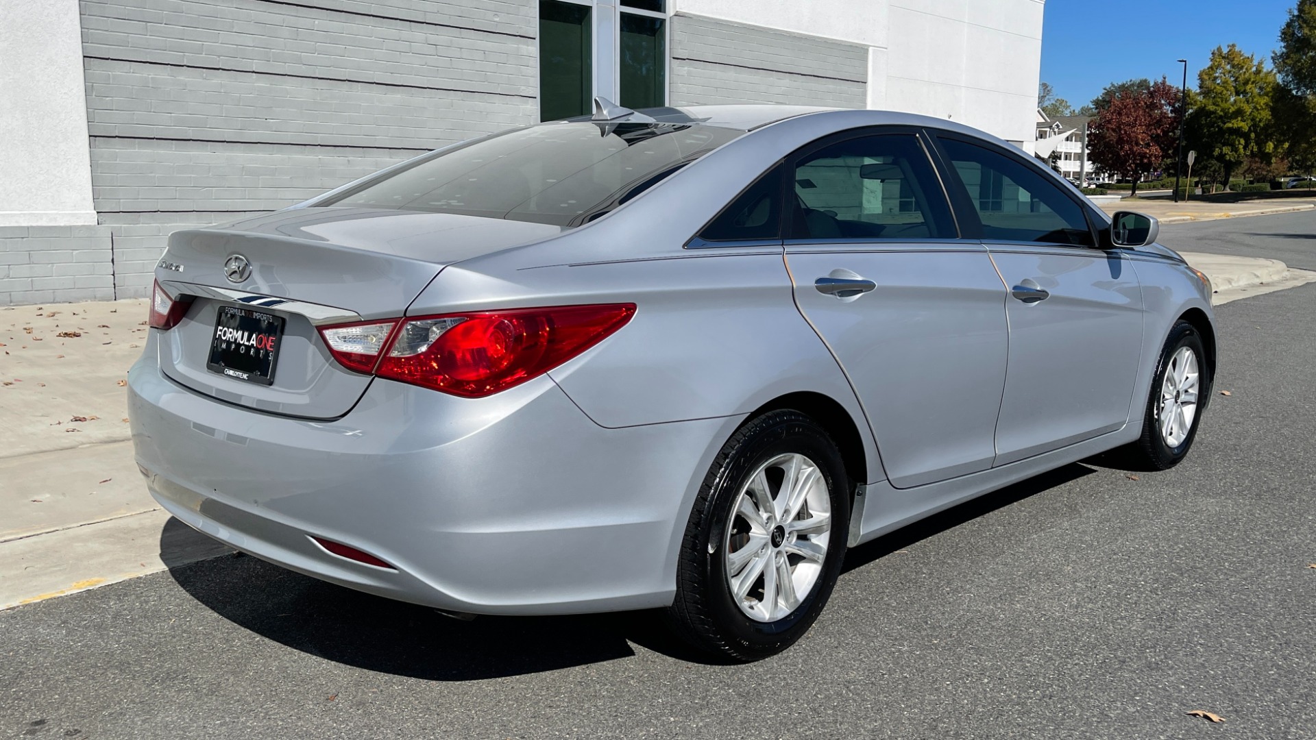 Used 2011 Hyundai SONATA GLS 2.4L SEDAN / AUTO / BLUETOOTH / A/C / 16IN ALLOY WHEELS for sale Sold at Formula Imports in Charlotte NC 28227 6