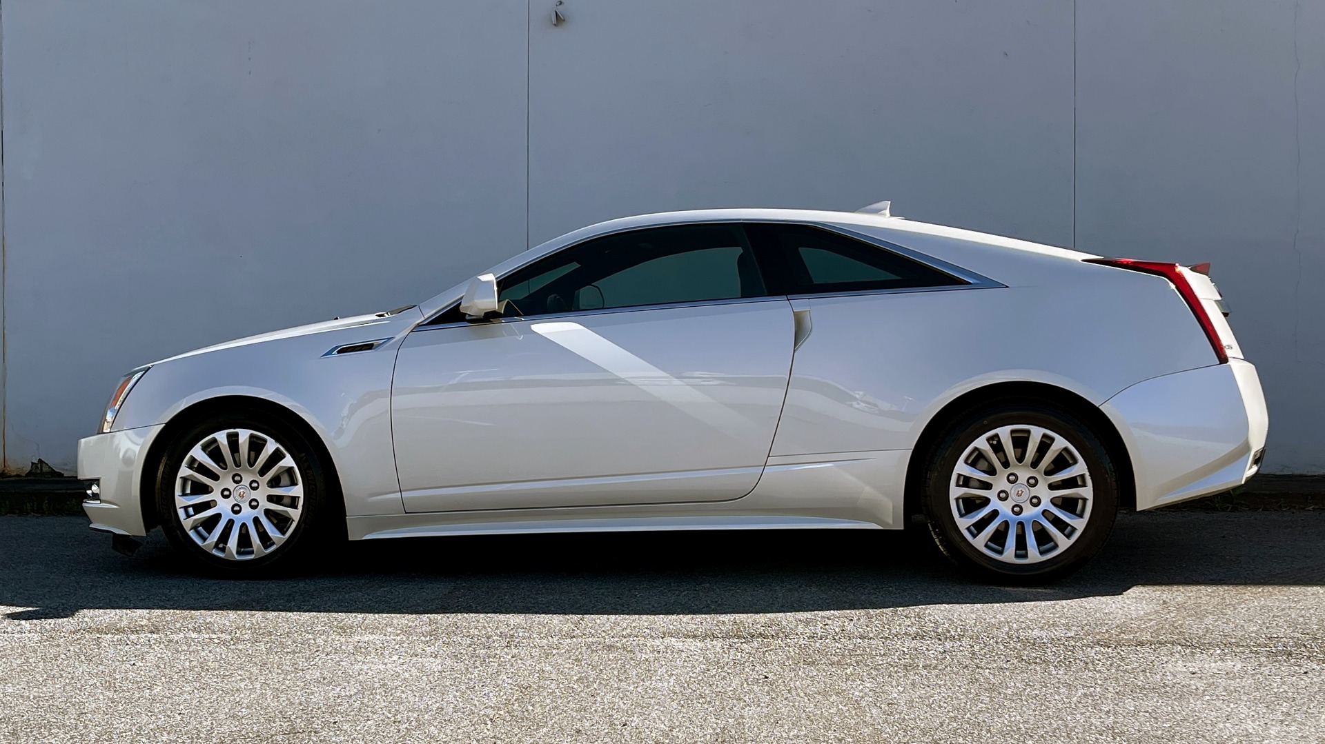Used 2013 Cadillac CTS COUPE PERFORMANCE / 3.6L / RWD / LUXURY PKG / NAV / BOSE for sale Sold at Formula Imports in Charlotte NC 28227 4