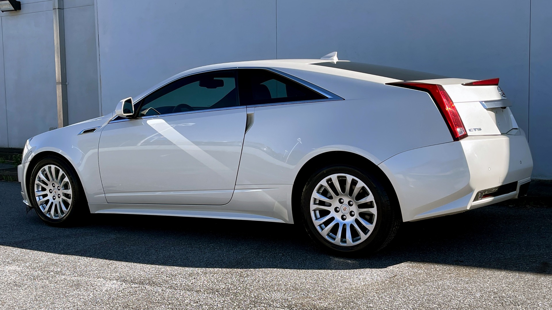 Used 2013 Cadillac CTS COUPE PERFORMANCE / 3.6L / RWD / LUXURY PKG / NAV / BOSE for sale Sold at Formula Imports in Charlotte NC 28227 5