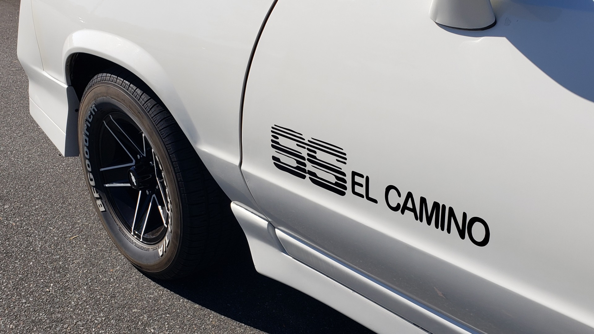 Used 1979 Chevrolet EL CAMINO SS / NEW 350 V8 / AUTO / COWL HOOD / CUSTOM SOUND / FLOWMASTERS for sale Sold at Formula Imports in Charlotte NC 28227 17