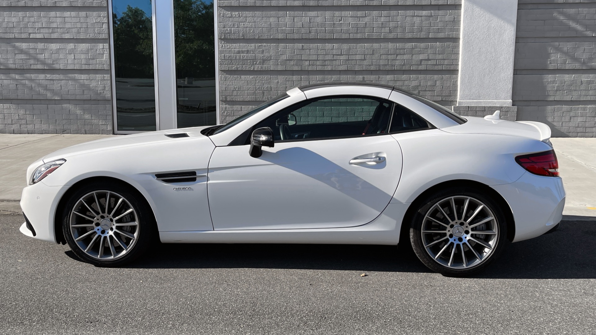 Used 2017 Mercedes-Benz SLC 43 AMG ROADSTER / PREM 3 / NAV / NIGHT PKG / REARVIEW for sale $52,750 at Formula Imports in Charlotte NC 28227 4