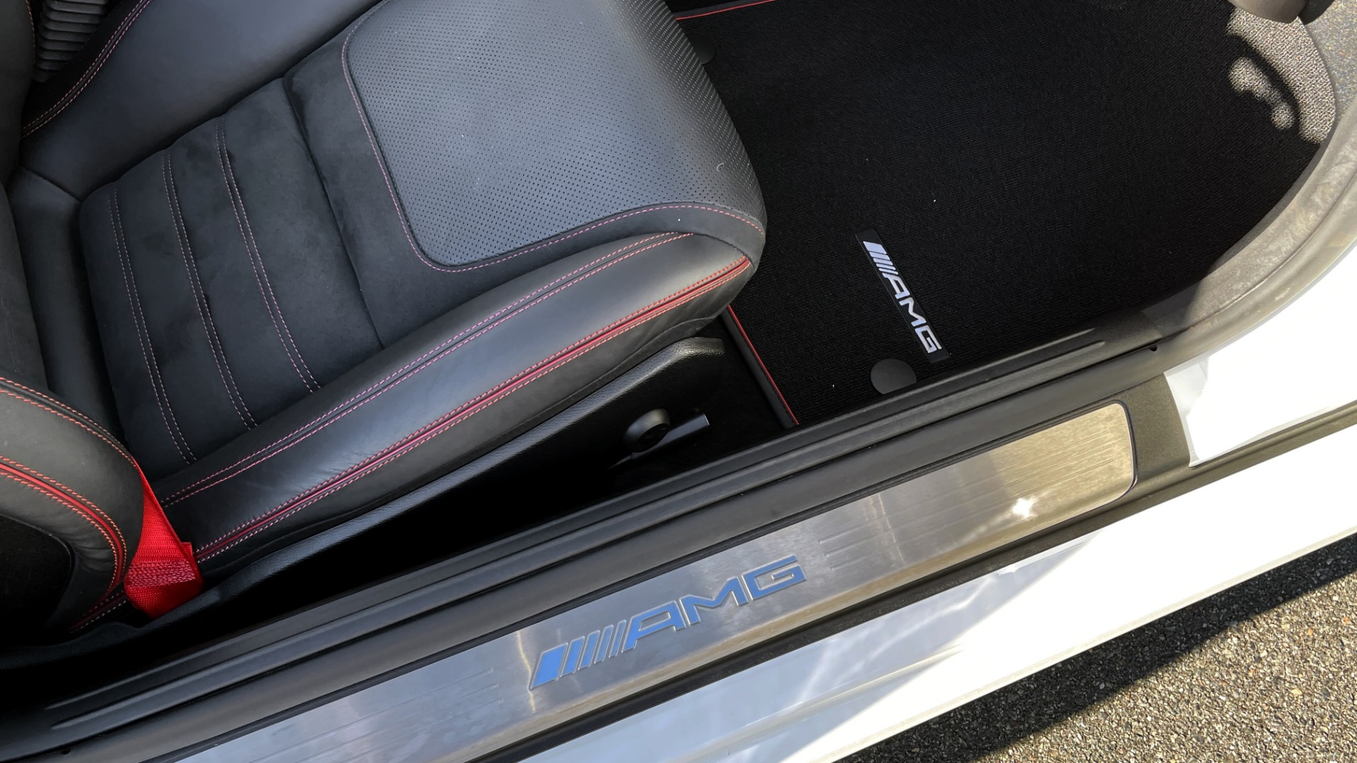 Used 2017 Mercedes-Benz SLC 43 AMG ROADSTER / PREM 3 / NAV / NIGHT PKG / REARVIEW for sale $52,750 at Formula Imports in Charlotte NC 28227 51
