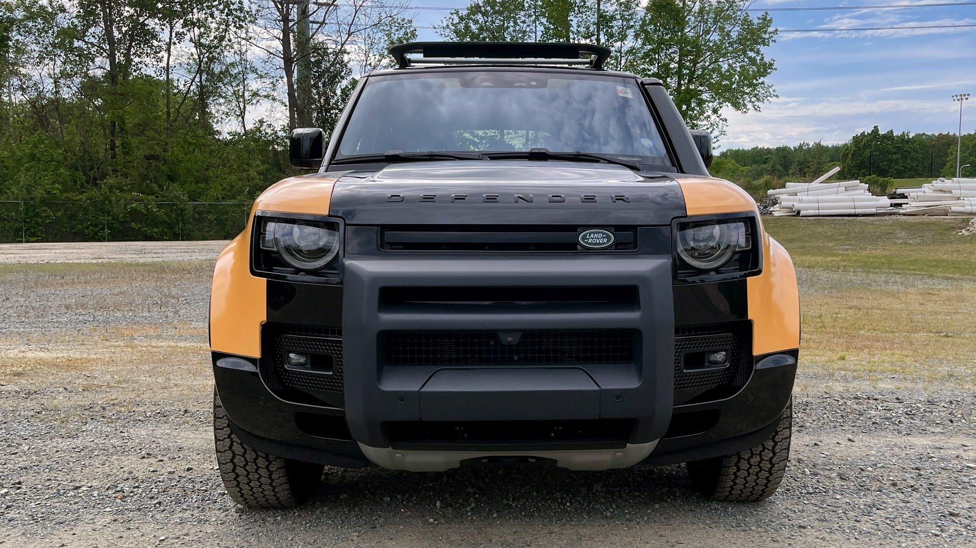 Used 2022 Land Rover DEFENDER X-DYNAMIC SE / TROPHY / LEATHER / NAV / SUNROOF / REARVIEW for sale $106,999 at Formula Imports in Charlotte NC 28227 6