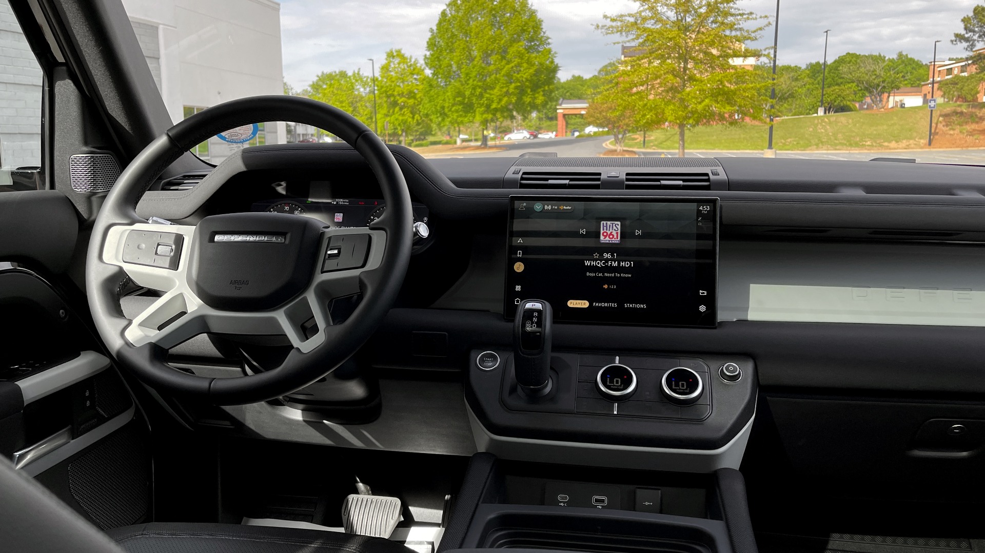 Used 2022 Land Rover DEFENDER X-DYNAMIC SE / TROPHY / LEATHER / NAV / SUNROOF / REARVIEW for sale $106,999 at Formula Imports in Charlotte NC 28227 68
