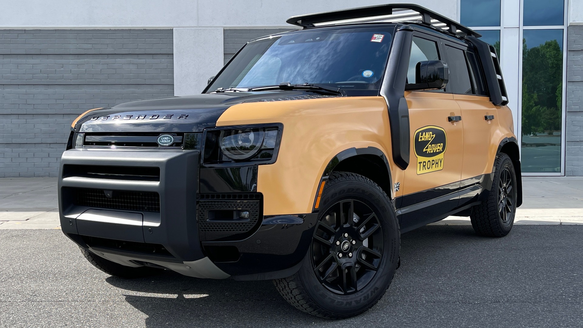 Partial Hood Fender & Mirror Kit | LAND ROVER DISCOVERY R-DYNAMIC 2022