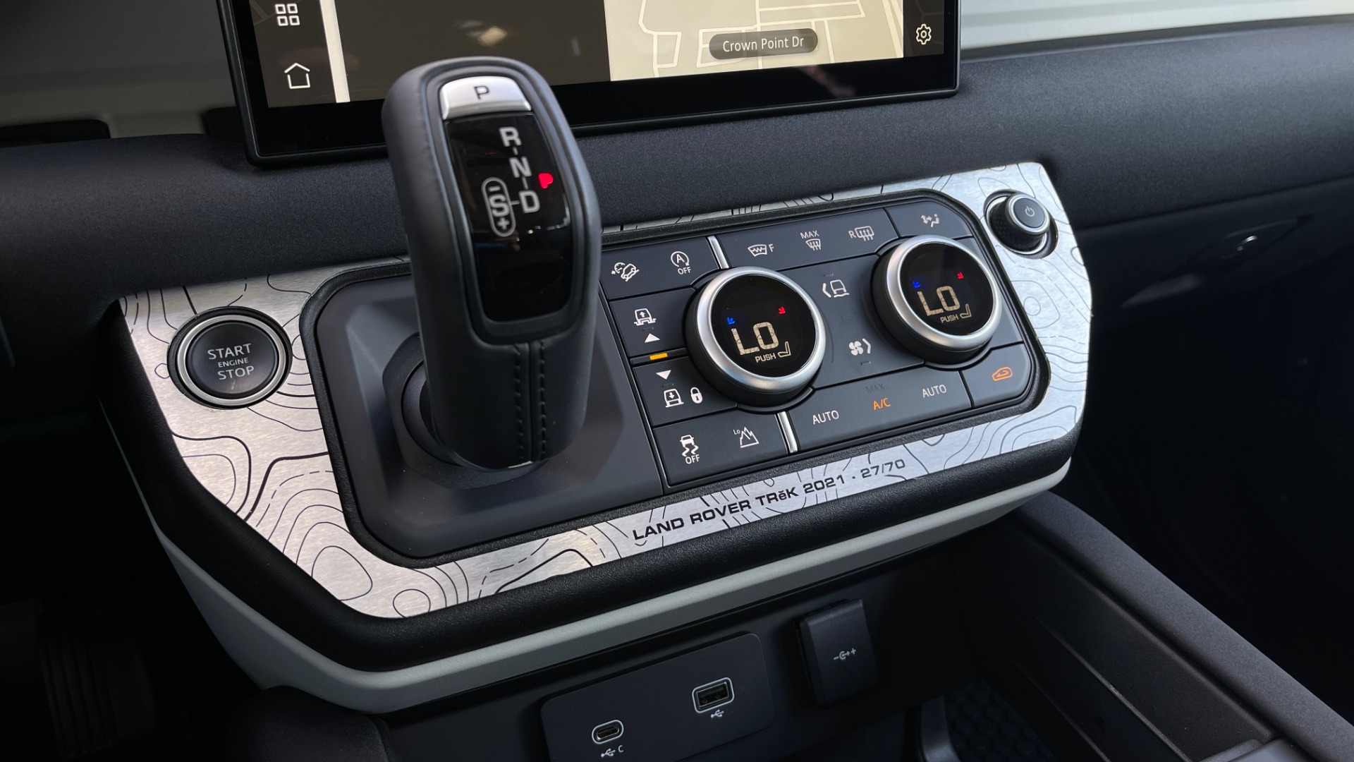 Used 2022 Land Rover DEFENDER 110 S / TREK PACK / AIR SUSP / OFF-ROAD PACK / 11.4 TOUCHSCREEN for sale Sold at Formula Imports in Charlotte NC 28227 105
