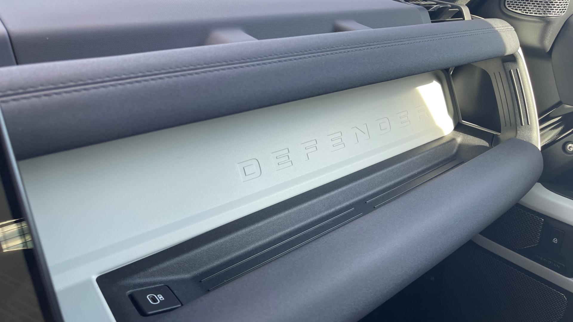 Used 2022 Land Rover DEFENDER 110 S / TREK PACK / AIR SUSP / OFF-ROAD PACK / 11.4 TOUCHSCREEN for sale Sold at Formula Imports in Charlotte NC 28227 110
