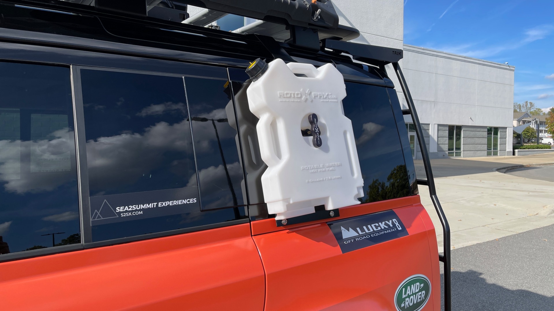 Used 2022 Land Rover DEFENDER 110 S / TREK PACK / AIR SUSP / OFF-ROAD PACK / 11.4 TOUCHSCREEN for sale Sold at Formula Imports in Charlotte NC 28227 12