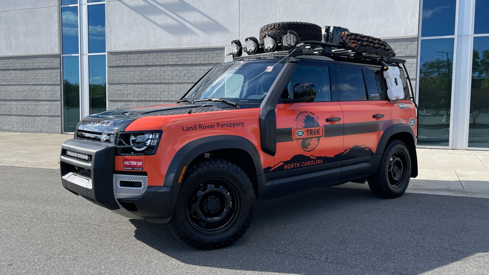 Used 2022 Land Rover DEFENDER 110 S / TREK PACK / AIR SUSP / OFF-ROAD PACK / 11.4 TOUCHSCREEN for sale Sold at Formula Imports in Charlotte NC 28227 2