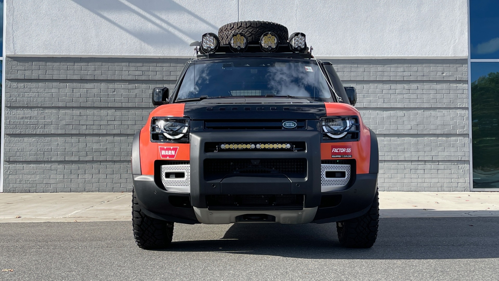 Used 2022 Land Rover DEFENDER 110 S / TREK PACK / AIR SUSP / OFF-ROAD PACK / 11.4 TOUCHSCREEN for sale Sold at Formula Imports in Charlotte NC 28227 39