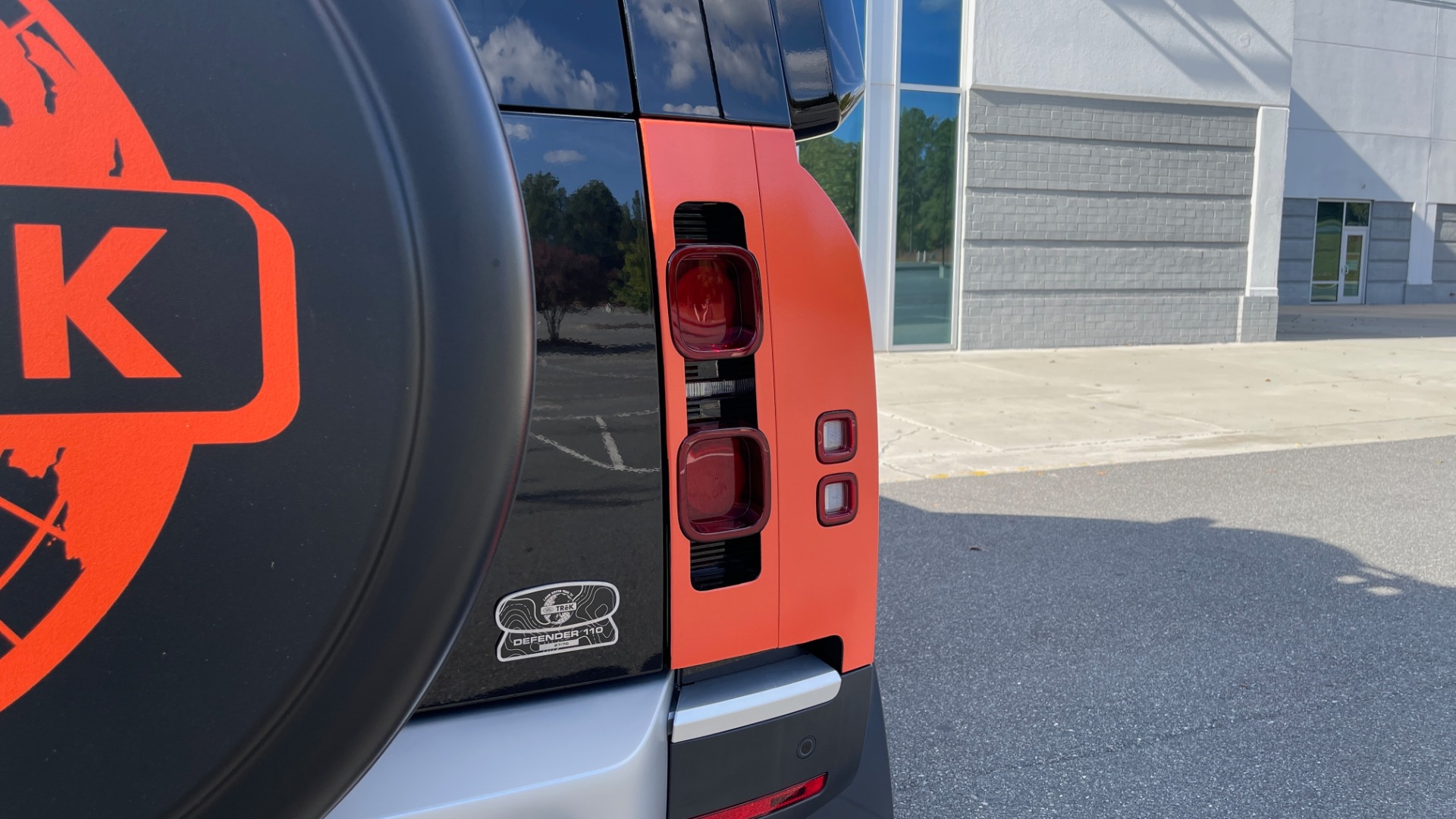 Used 2022 Land Rover DEFENDER 110 S / TREK PACK / AIR SUSP / OFF-ROAD PACK / 11.4 TOUCHSCREEN for sale Sold at Formula Imports in Charlotte NC 28227 42