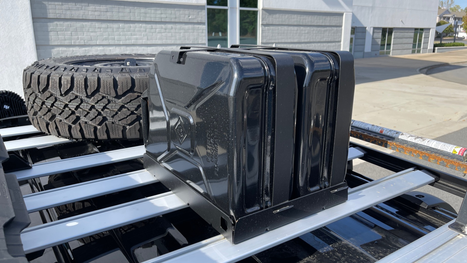 Used 2022 Land Rover DEFENDER 110 S / TREK PACK / AIR SUSP / OFF-ROAD PACK / 11.4 TOUCHSCREEN for sale Sold at Formula Imports in Charlotte NC 28227 48