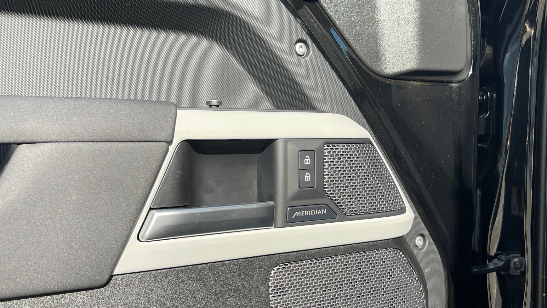 Used 2022 Land Rover DEFENDER 110 S / TREK PACK / AIR SUSP / OFF-ROAD PACK / 11.4 TOUCHSCREEN for sale Sold at Formula Imports in Charlotte NC 28227 85