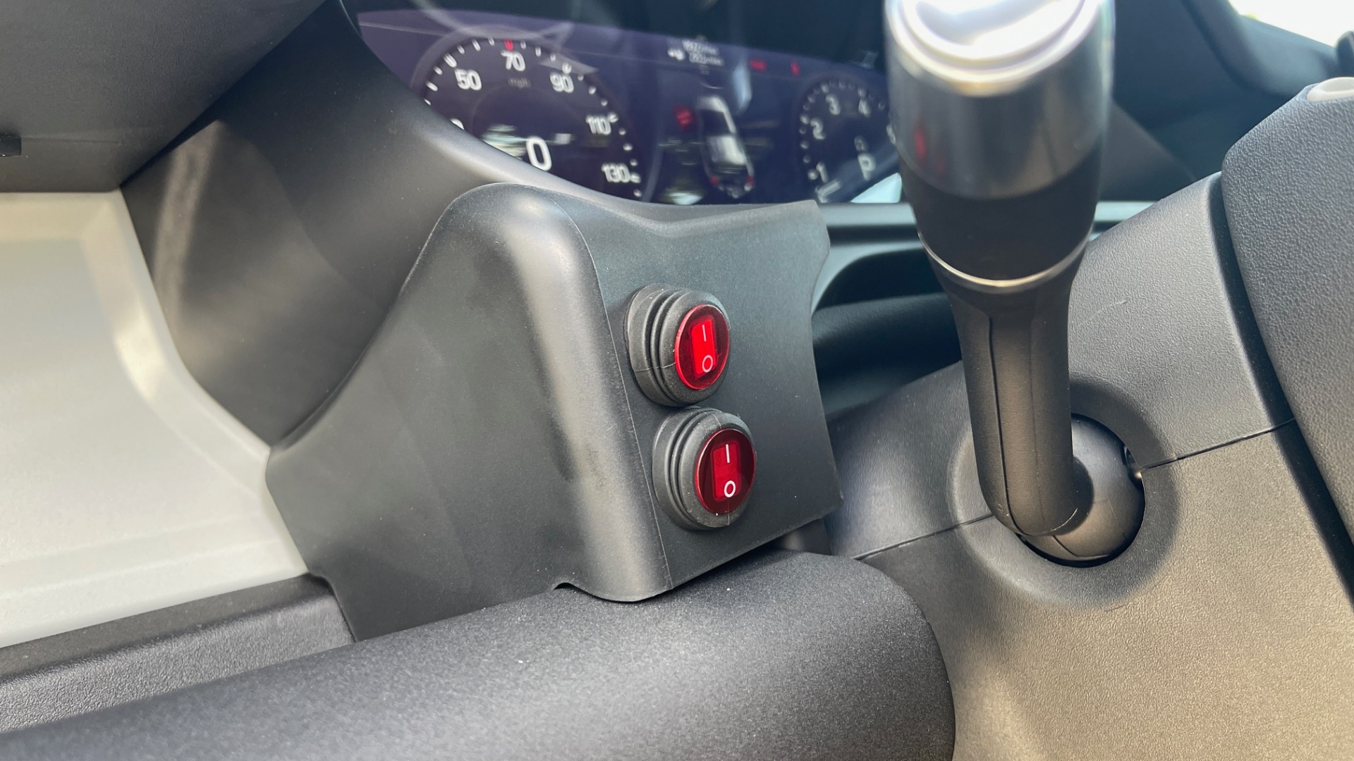 Used 2022 Land Rover DEFENDER 110 S / TREK PACK / AIR SUSP / OFF-ROAD PACK / 11.4 TOUCHSCREEN for sale Sold at Formula Imports in Charlotte NC 28227 91