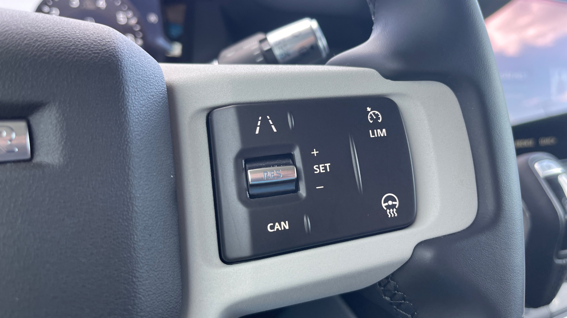 Used 2022 Land Rover DEFENDER 110 S / TREK PACK / AIR SUSP / OFF-ROAD PACK / 11.4 TOUCHSCREEN for sale Sold at Formula Imports in Charlotte NC 28227 97