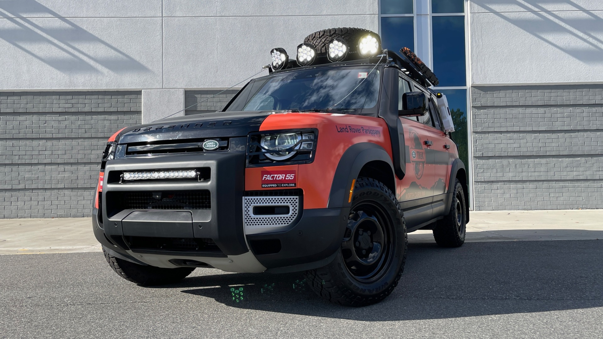 Used 2022 Land Rover DEFENDER 110 S / TREK PACK / AIR SUSP / OFF-ROAD PACK / 11.4 TOUCHSCREEN for sale Sold at Formula Imports in Charlotte NC 28227 1