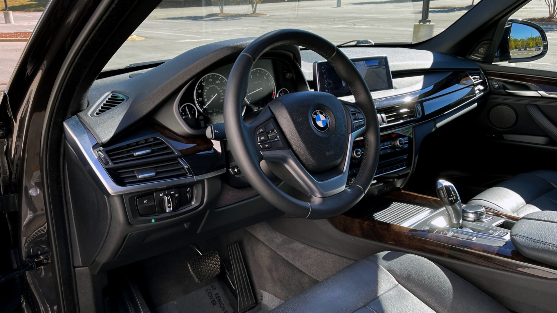 Used 2017 BMW X5 XDRIVE35I PREMIUM / NAV / SUNROOF / DRVR ASST / H/K SND / CAMERA for sale Sold at Formula Imports in Charlotte NC 28227 24