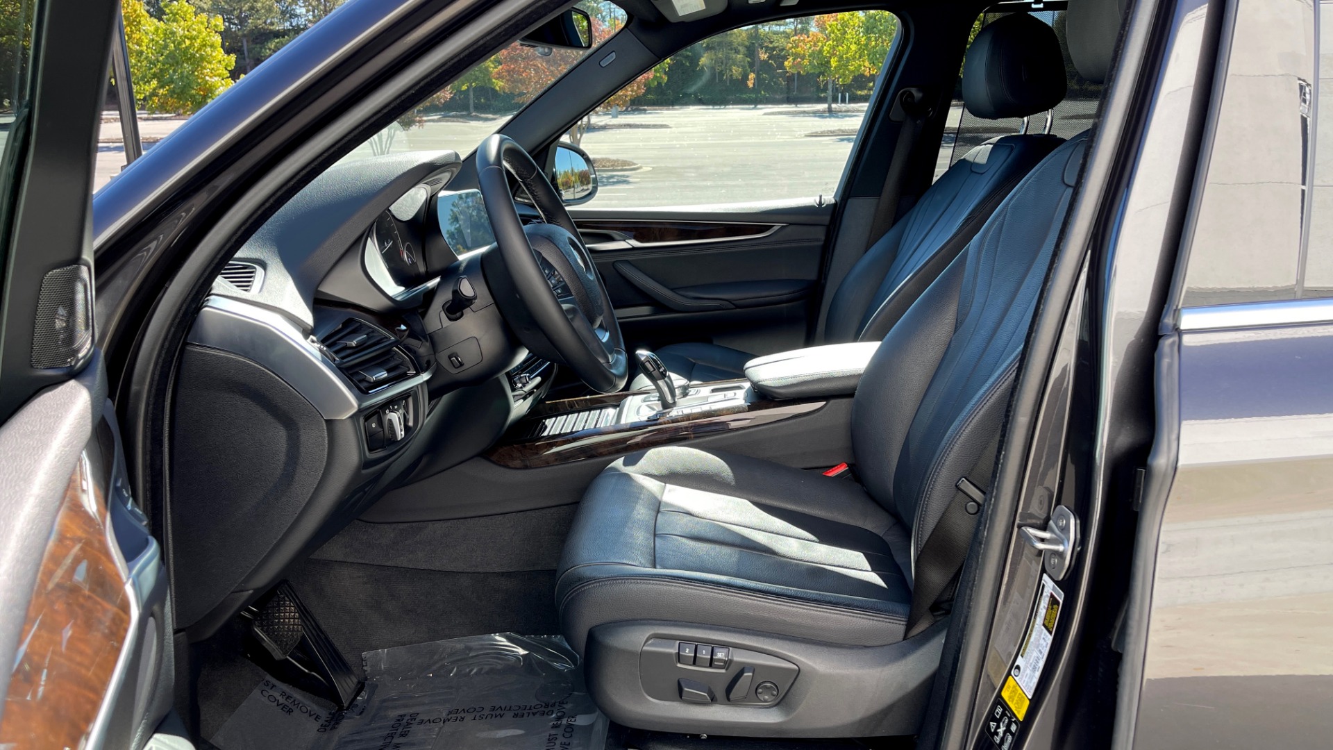 Used 2017 BMW X5 XDRIVE35I PREMIUM / NAV / SUNROOF / DRVR ASST / H/K SND / CAMERA for sale $35,295 at Formula Imports in Charlotte NC 28227 25