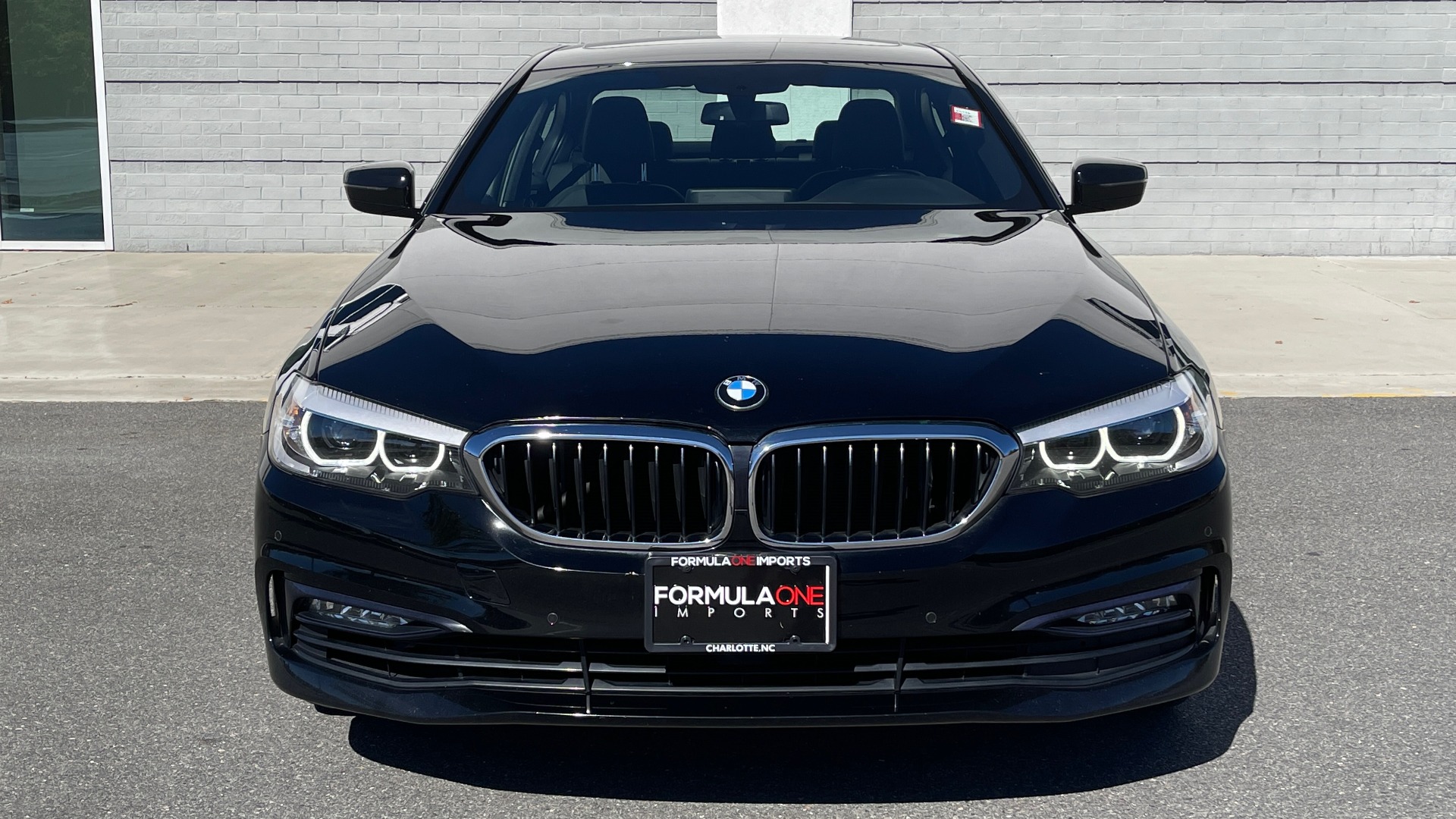 Used 2018 BMW 5 SERIES 530I XDRIVE 2.0L / 8-SPD AUTO / NAV / SUNROOF / REARVIEW for sale Sold at Formula Imports in Charlotte NC 28227 12