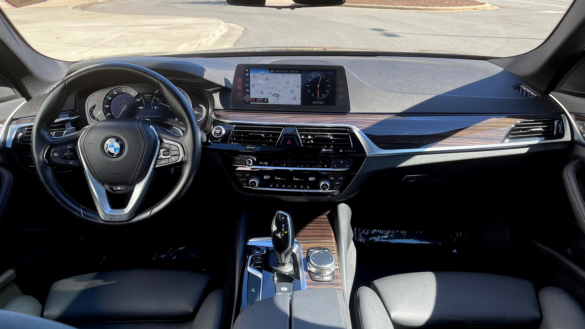 Used 2018 BMW 5 SERIES 530I XDRIVE 2.0L / 8-SPD AUTO / NAV / SUNROOF / REARVIEW for sale $37,599 at Formula Imports in Charlotte NC 28227 51