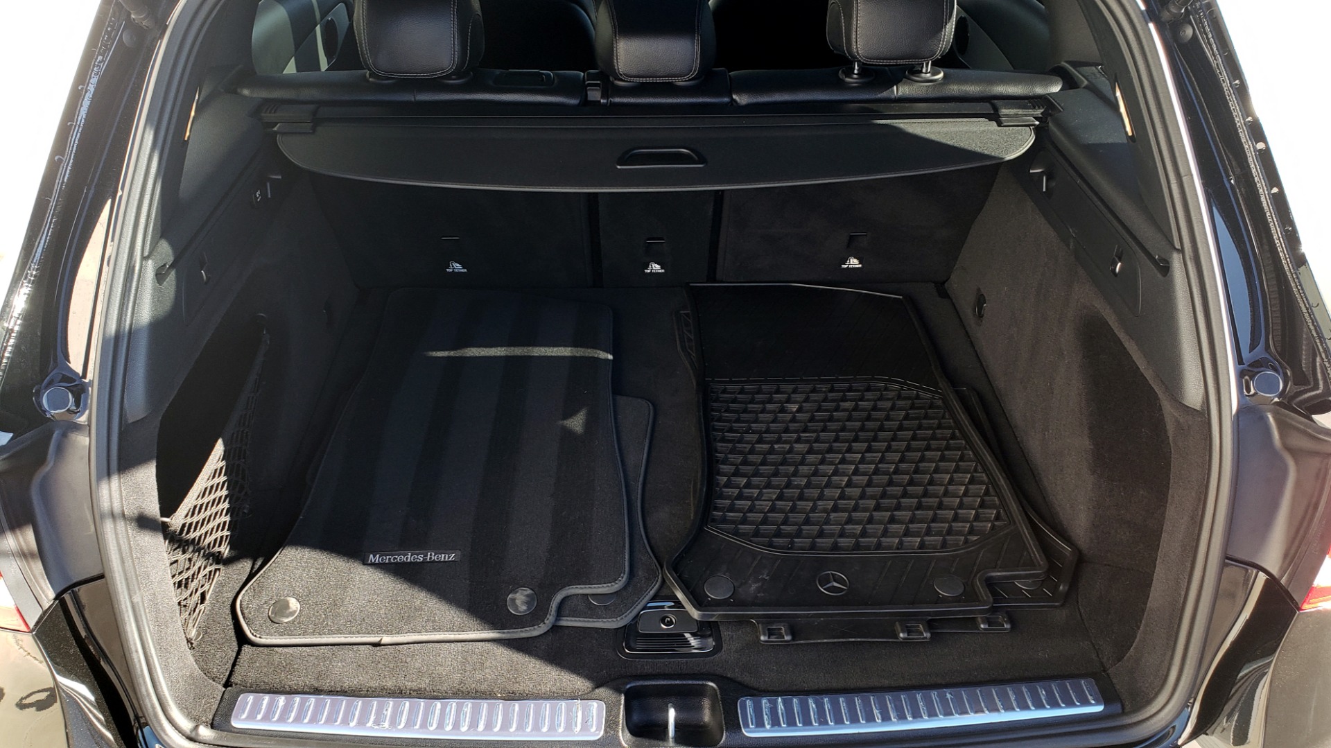 Used 2019 Mercedes-Benz GLC 300 4MATIC PREMIUM / KEYLESS-GO / PANO-ROOF / BSA / HTD STS for sale $39,195 at Formula Imports in Charlotte NC 28227 16