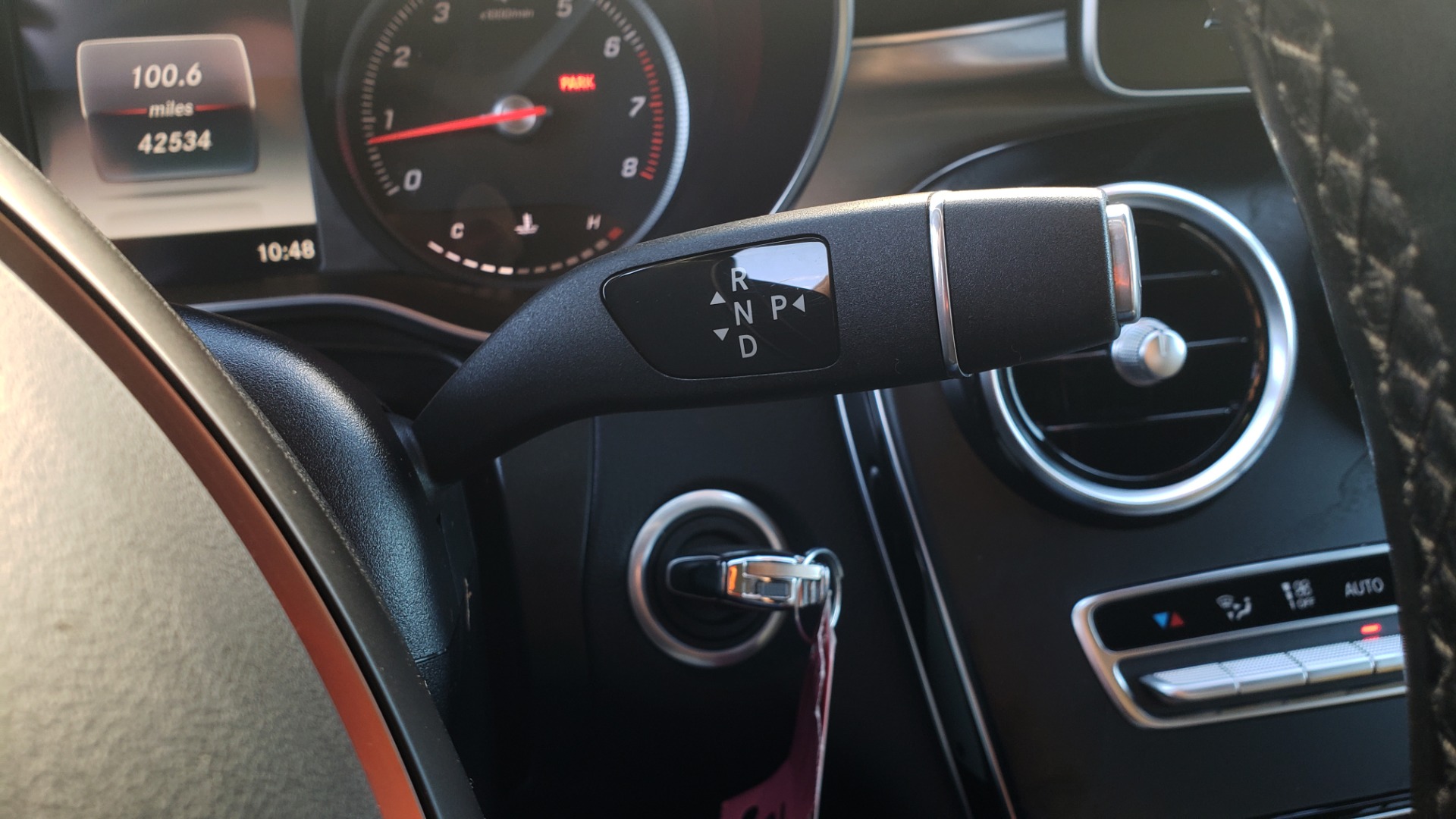 Used 2019 Mercedes-Benz GLC 300 4MATIC PREMIUM / KEYLESS-GO / PANO-ROOF / BSA / HTD STS for sale $39,195 at Formula Imports in Charlotte NC 28227 47