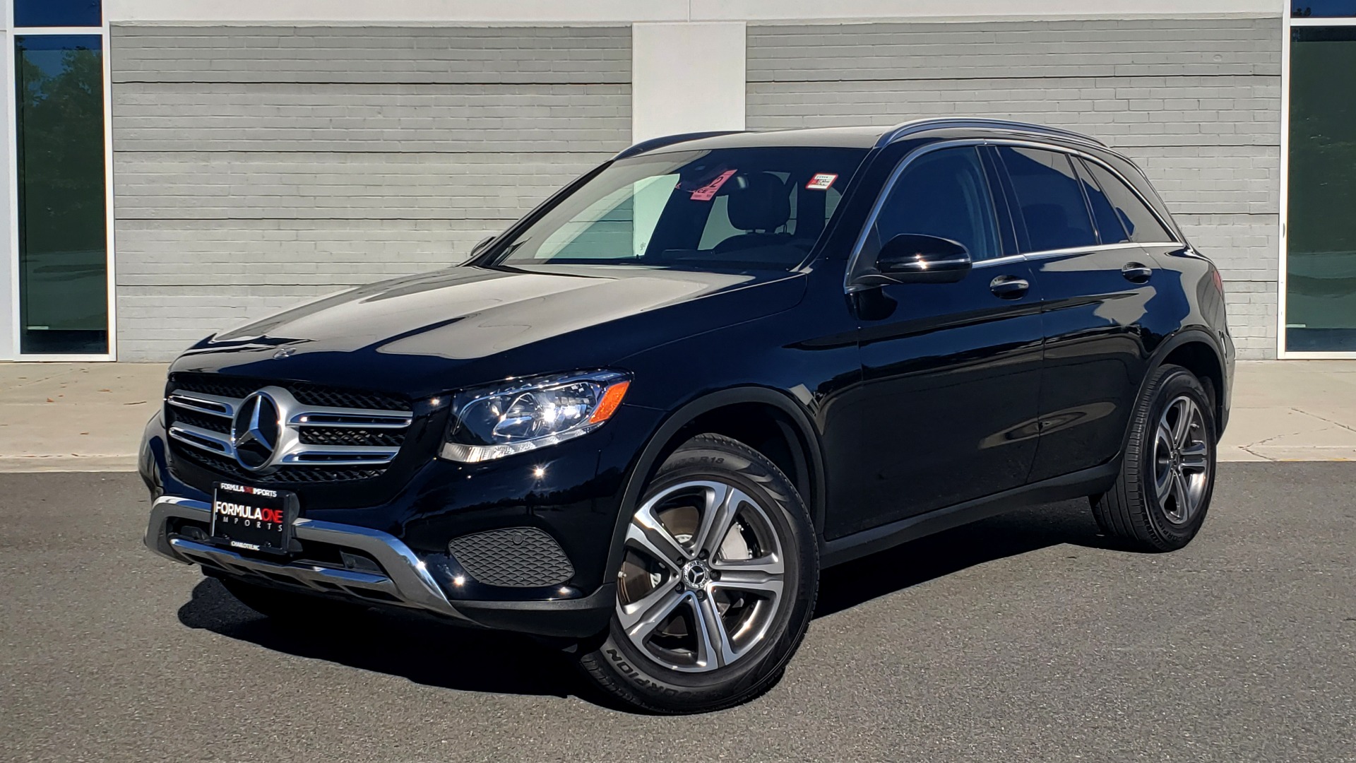 Used 2019 Mercedes-Benz GLC 300 4MATIC PREMIUM / KEYLESS-GO / PANO-ROOF / BSA / HTD STS for sale Sold at Formula Imports in Charlotte NC 28227 7