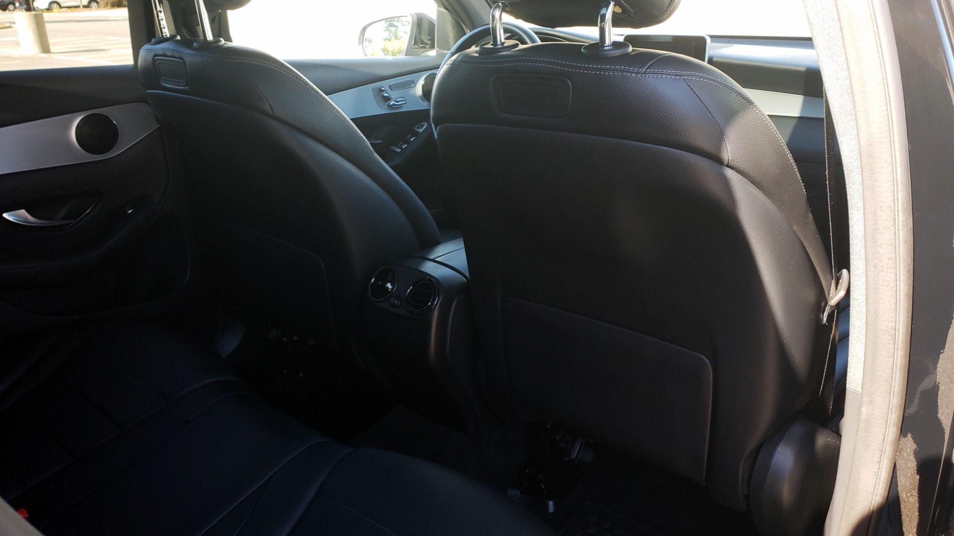Used 2019 Mercedes-Benz GLC 300 4MATIC PREMIUM / KEYLESS-GO / PANO-ROOF / BSA / HTD STS for sale $39,195 at Formula Imports in Charlotte NC 28227 73