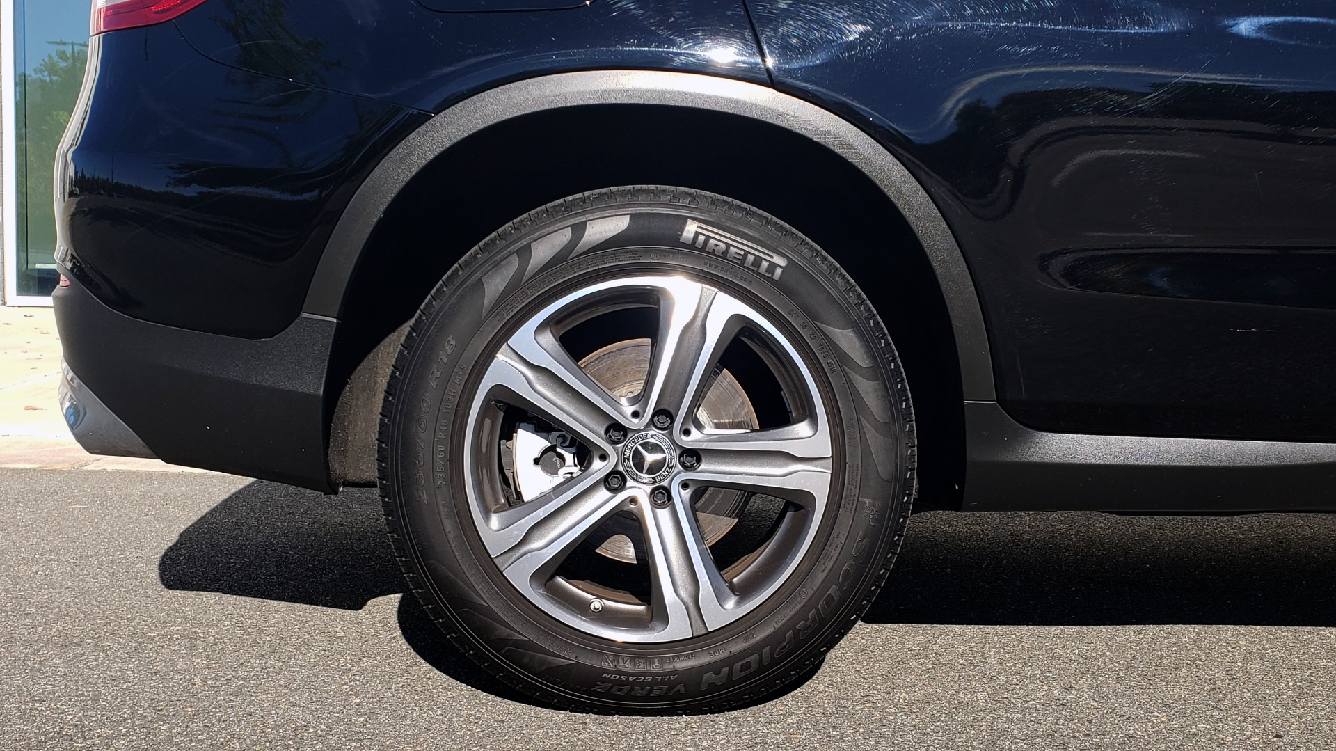 Used 2019 Mercedes-Benz GLC 300 4MATIC PREMIUM / KEYLESS-GO / PANO-ROOF / BSA / HTD STS for sale $39,195 at Formula Imports in Charlotte NC 28227 82