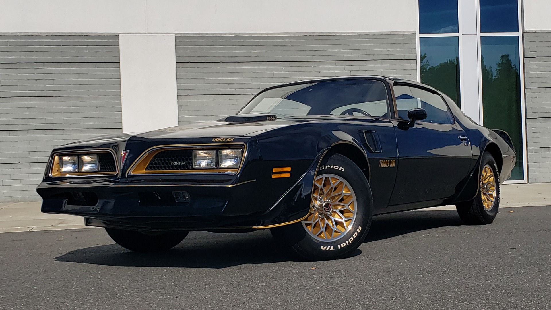 Used 1977 Pontiac TRANS AM Y82 SPECIAL EDITION BANDIT / 6.6L / 4-SPEED MANUAL / LOW MILES for sale Sold at Formula Imports in Charlotte NC 28227 3