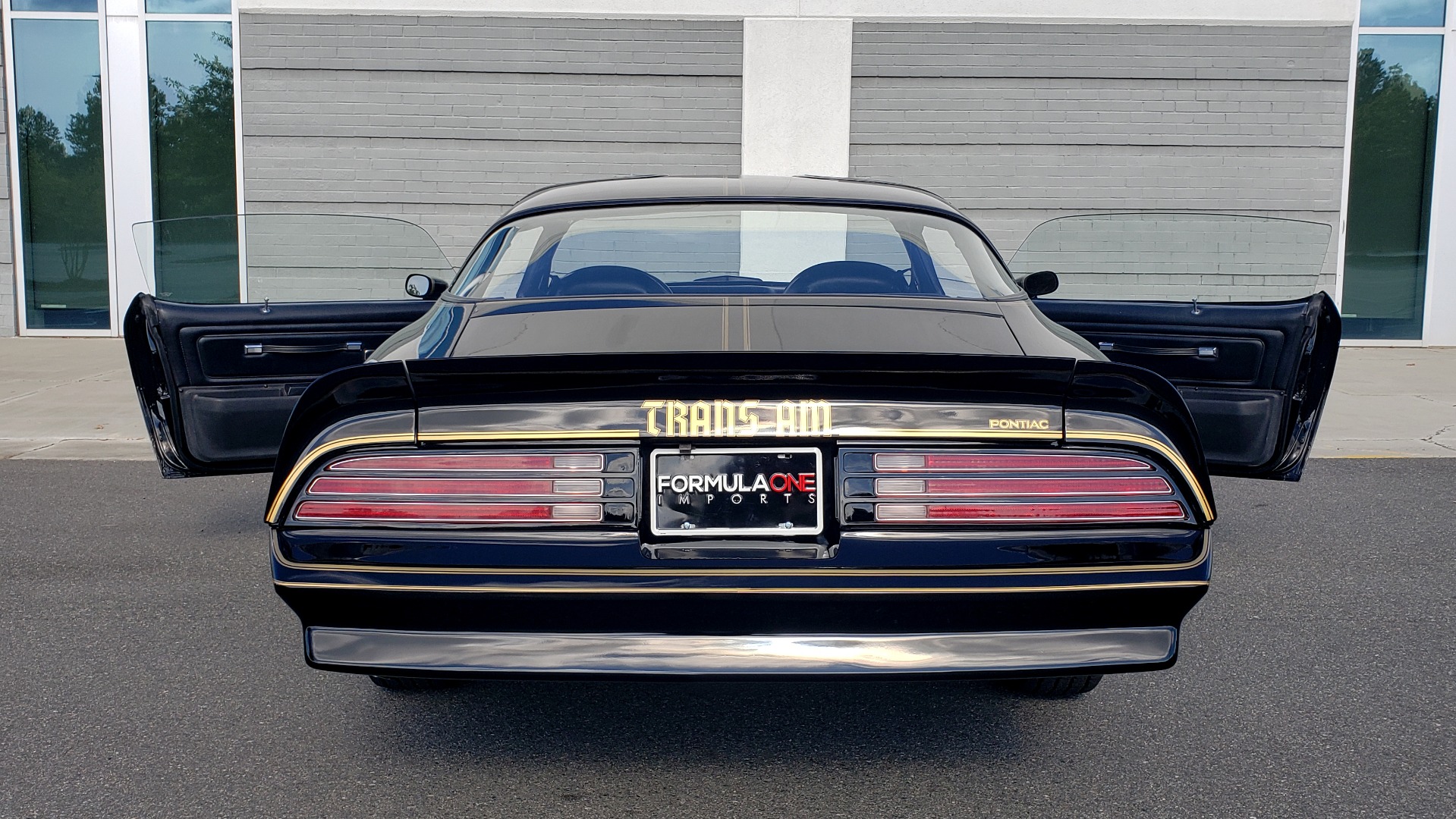 Used 1977 Pontiac TRANS AM Y82 SPECIAL EDITION BANDIT / 6.6L / 4-SPEED MANUAL / LOW MILES for sale Sold at Formula Imports in Charlotte NC 28227 43