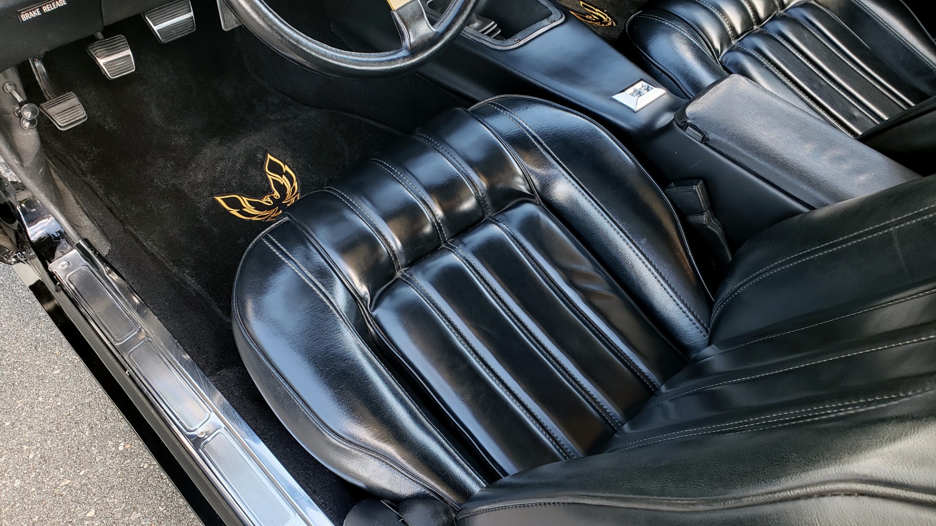Used 1977 Pontiac TRANS AM Y82 SPECIAL EDITION BANDIT / 6.6L / 4-SPEED MANUAL / LOW MILES for sale $89,900 at Formula Imports in Charlotte NC 28227 50