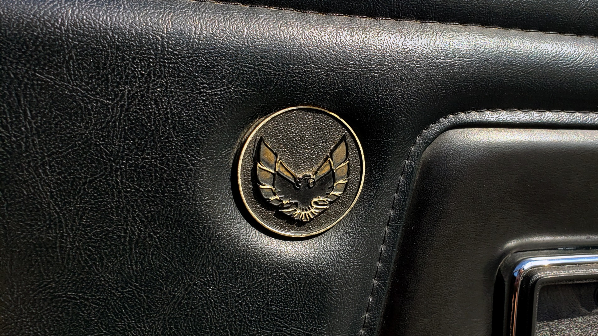 Used 1977 Pontiac TRANS AM Y82 SPECIAL EDITION BANDIT / 6.6L / 4-SPEED MANUAL / LOW MILES for sale Sold at Formula Imports in Charlotte NC 28227 74
