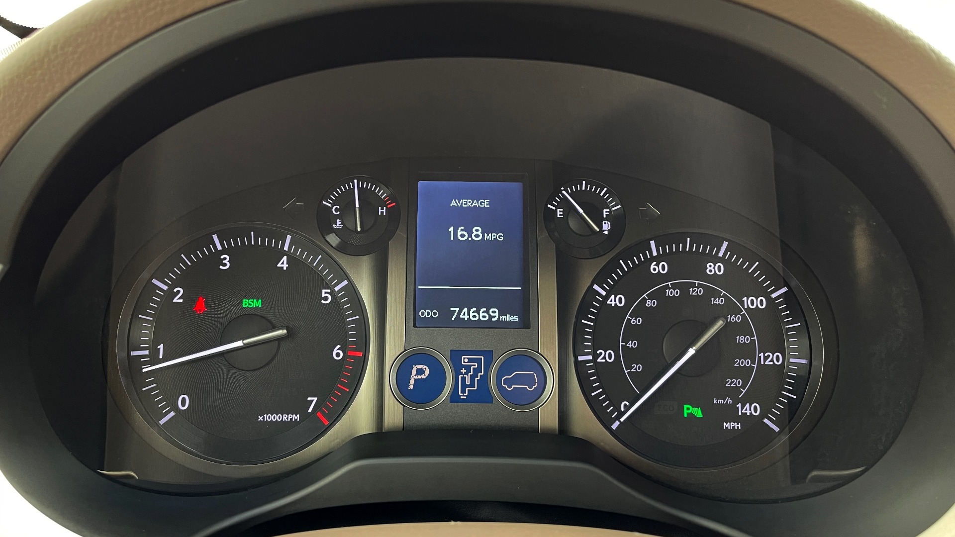 Used 2016 Lexus GX 460 PREMIUM / BLIND SPOT W/CROSS TRAFFIC ALERT / SUNROOF / REARVIEW for sale Sold at Formula Imports in Charlotte NC 28227 33