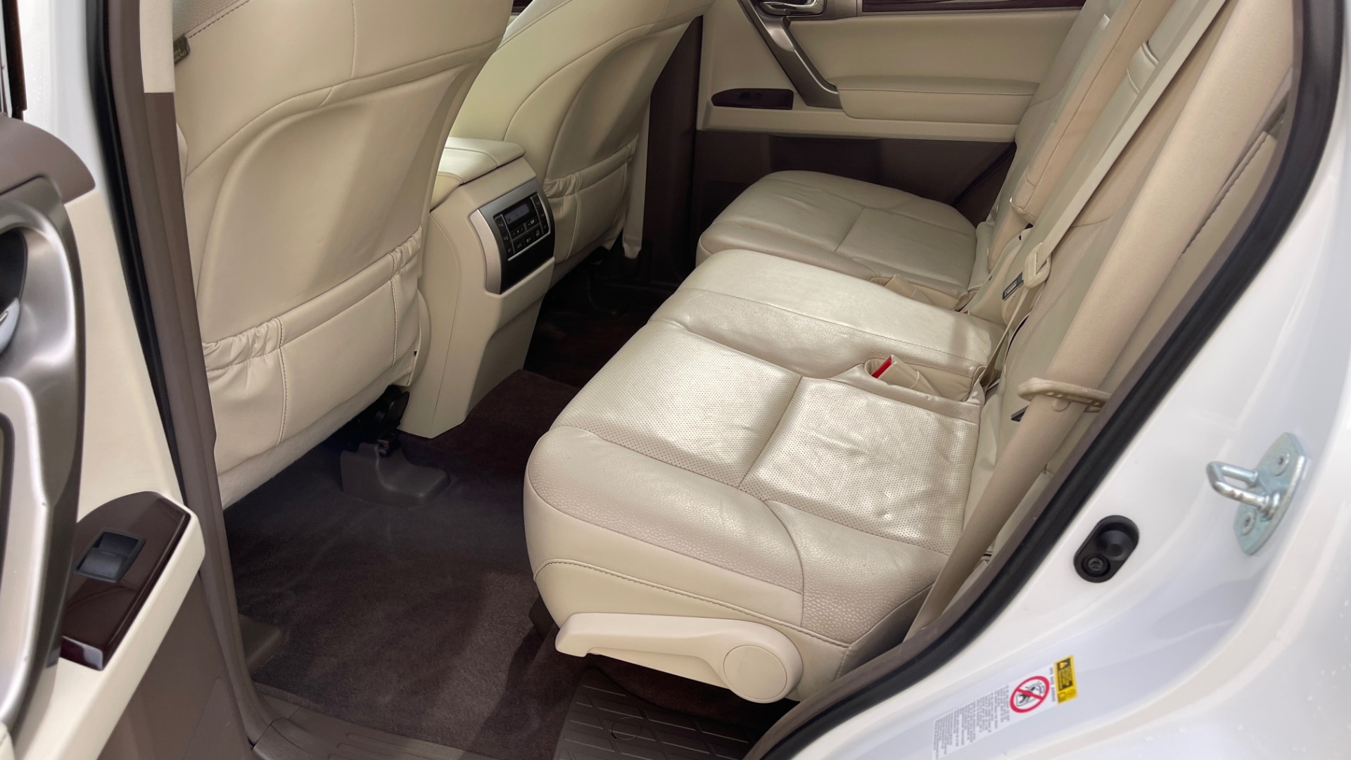 Used 2016 Lexus GX 460 PREMIUM / BLIND SPOT W/CROSS TRAFFIC ALERT / SUNROOF / REARVIEW for sale Sold at Formula Imports in Charlotte NC 28227 49