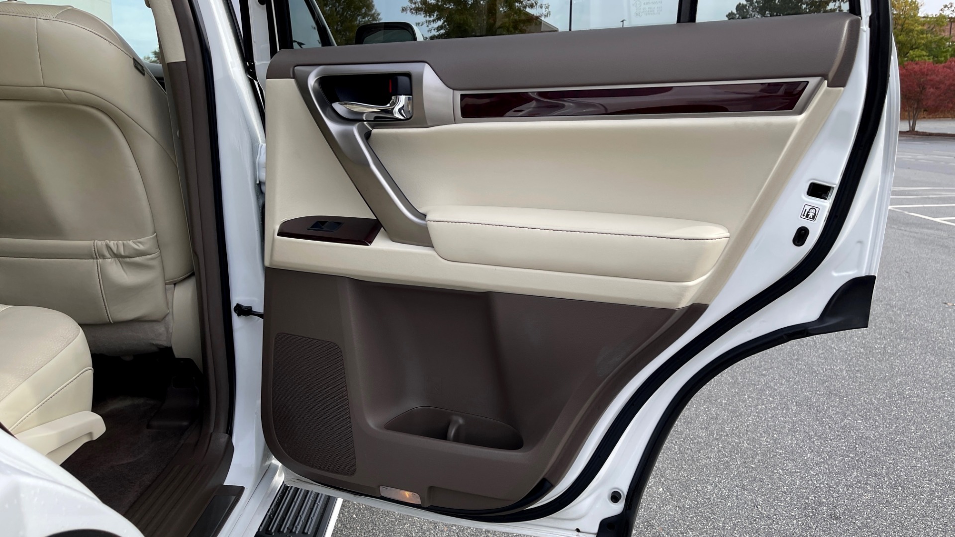 Used 2016 Lexus GX 460 PREMIUM / BLIND SPOT W/CROSS TRAFFIC ALERT / SUNROOF / REARVIEW for sale Sold at Formula Imports in Charlotte NC 28227 58