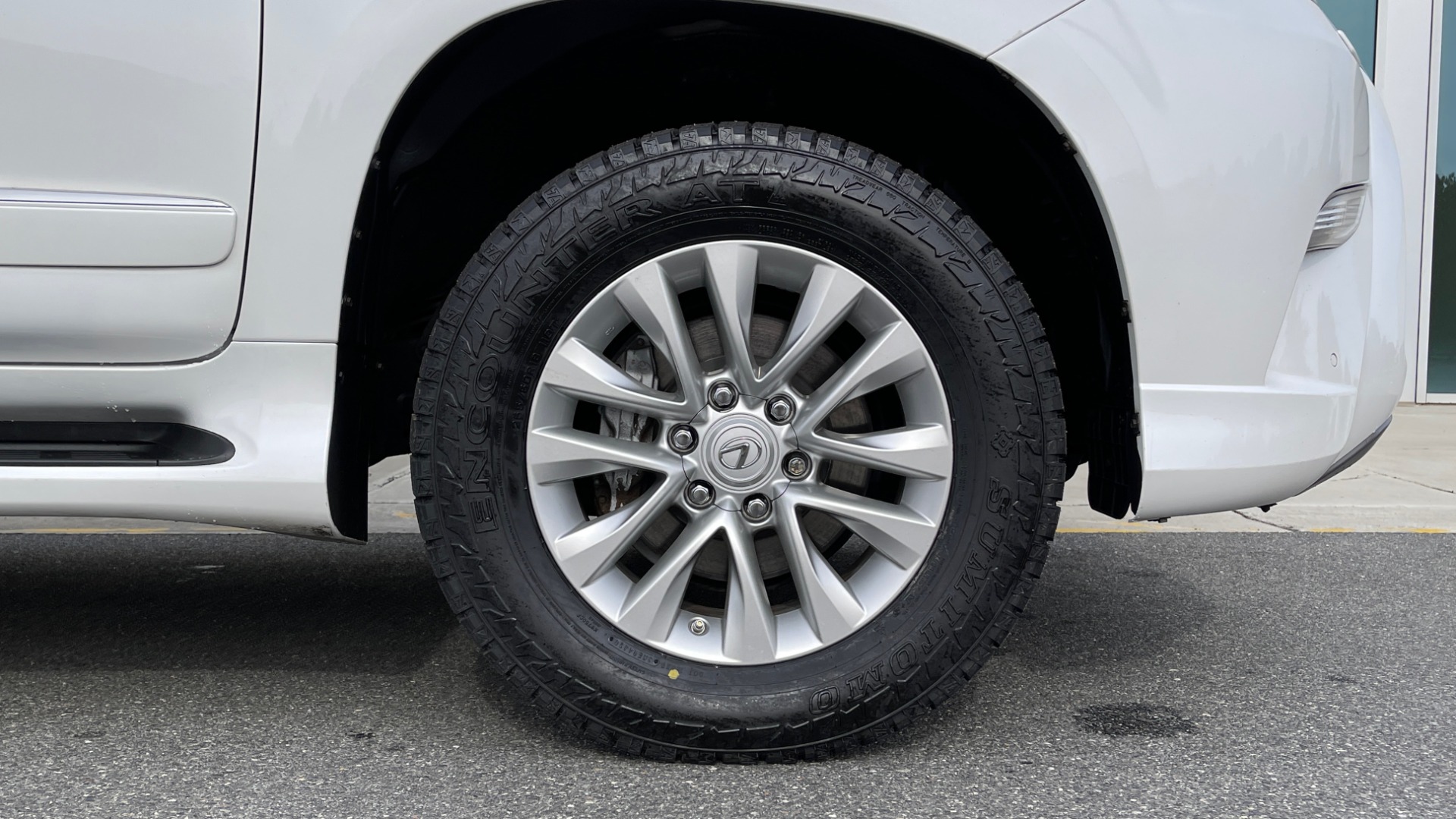 Used 2016 Lexus GX 460 PREMIUM / BLIND SPOT W/CROSS TRAFFIC ALERT / SUNROOF / REARVIEW for sale Sold at Formula Imports in Charlotte NC 28227 70