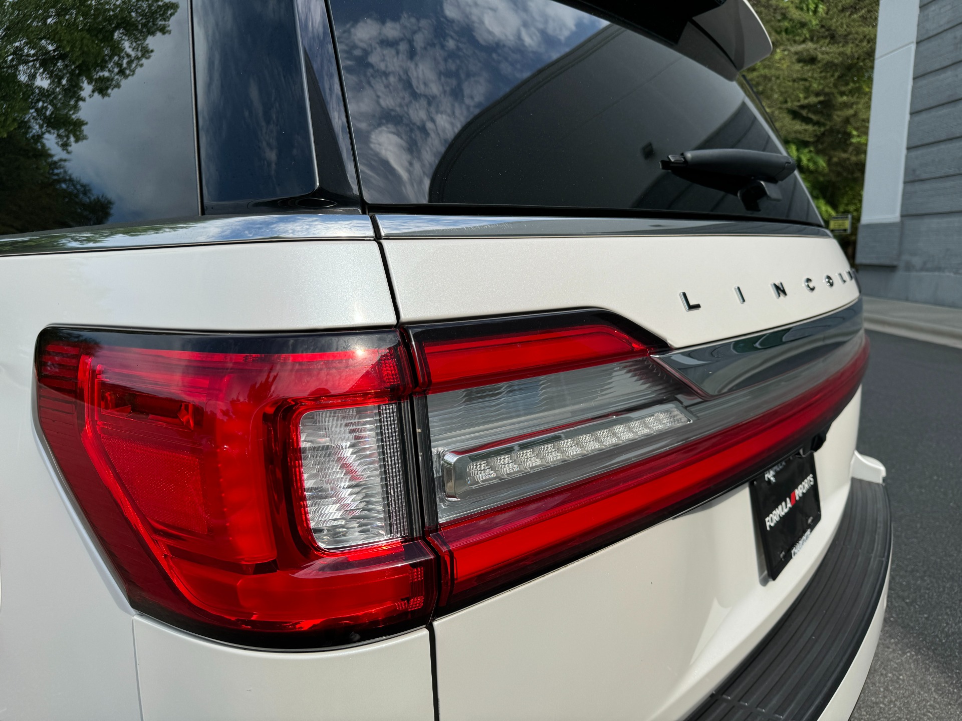 Used 2019 Lincoln Navigator L Black Label for sale Sold at Formula Imports in Charlotte NC 28227 18