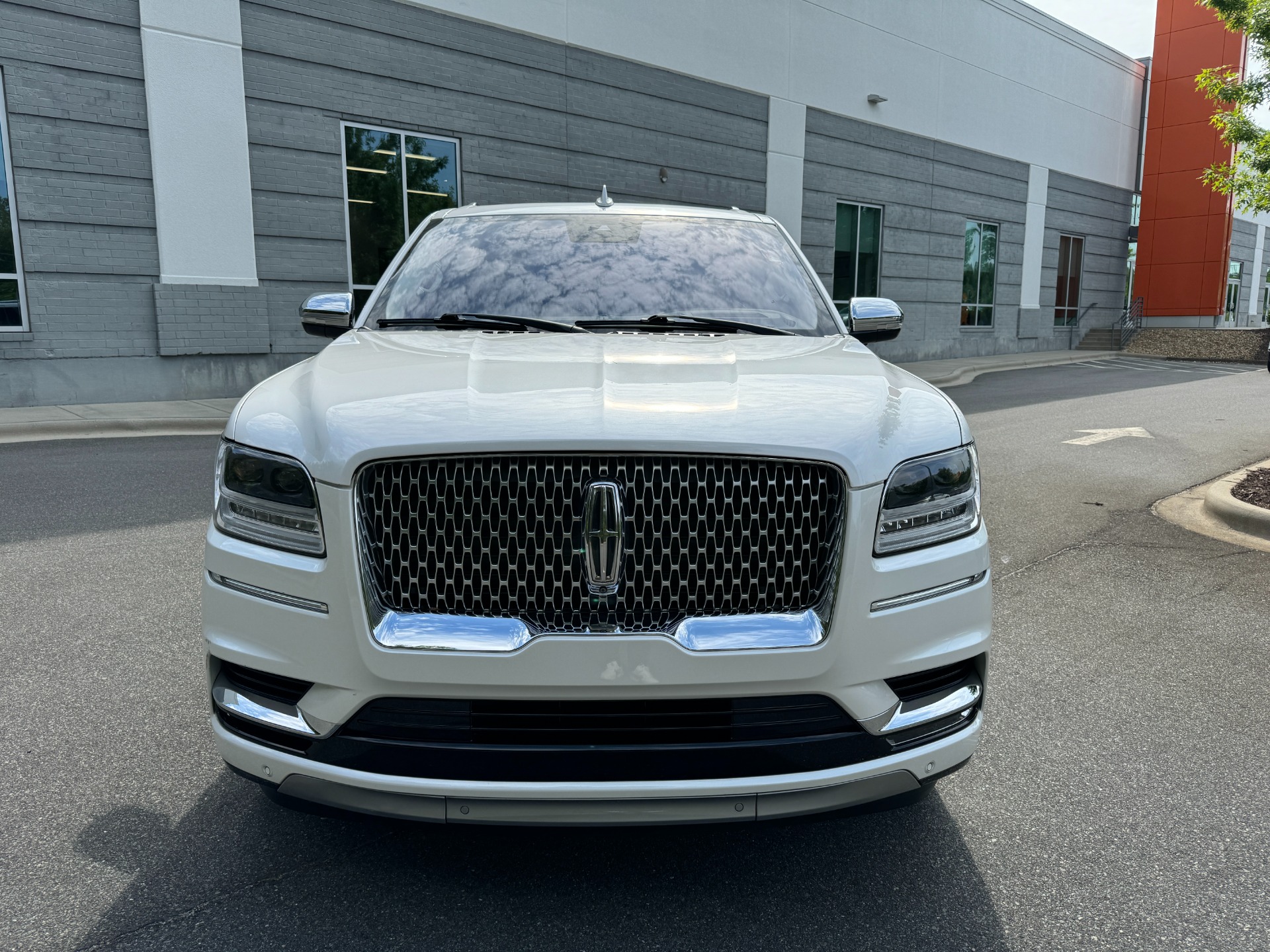 Used 2019 Lincoln NAVIGATOR L BLACK LABEL 4X4 / 3.5L V6 10-SPD / 7-PASS / NAV / PANO-ROOF / REARVIEW for sale Sold at Formula Imports in Charlotte NC 28227 2