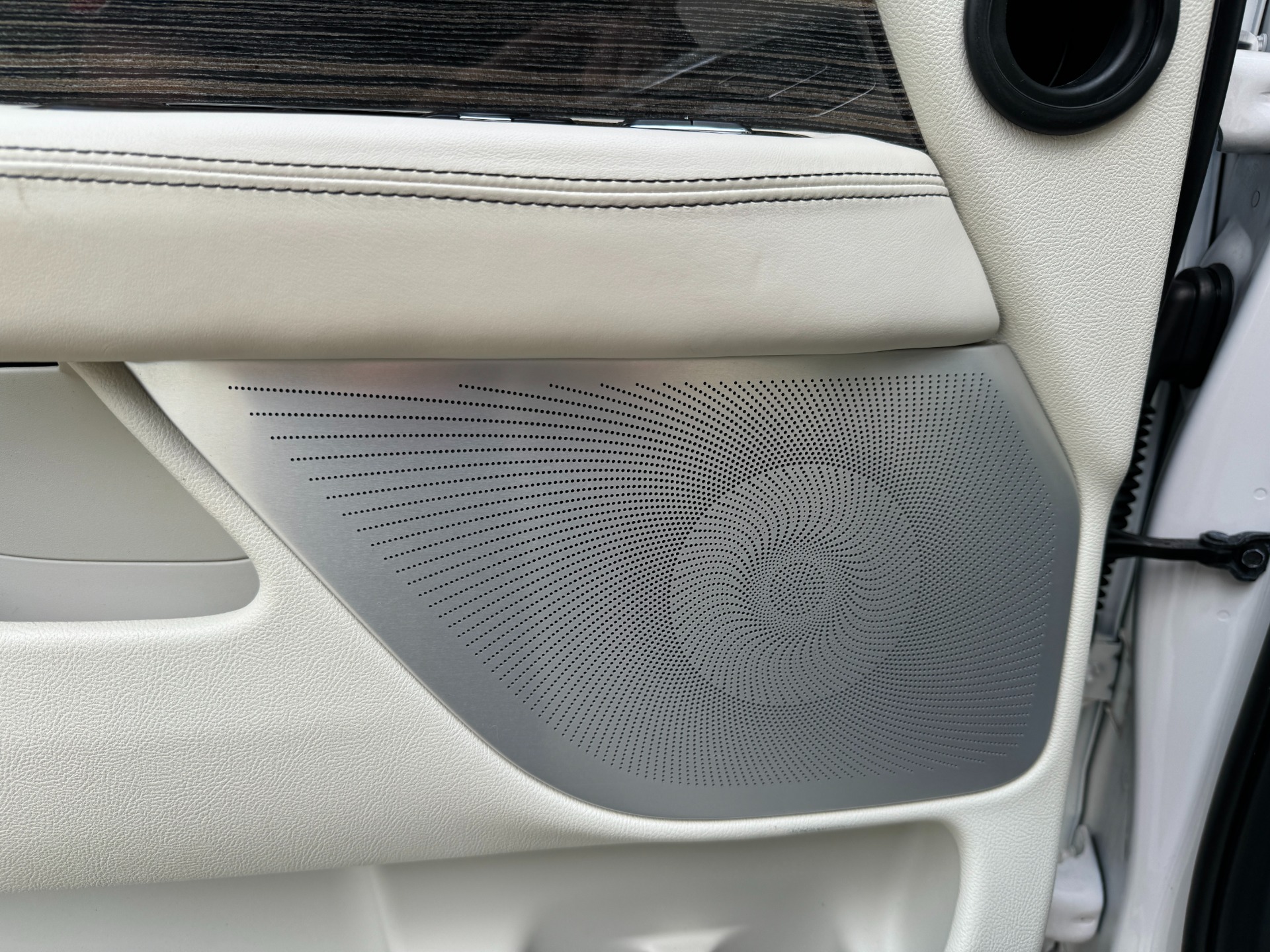 Used 2019 Lincoln Navigator L Black Label for sale Sold at Formula Imports in Charlotte NC 28227 21